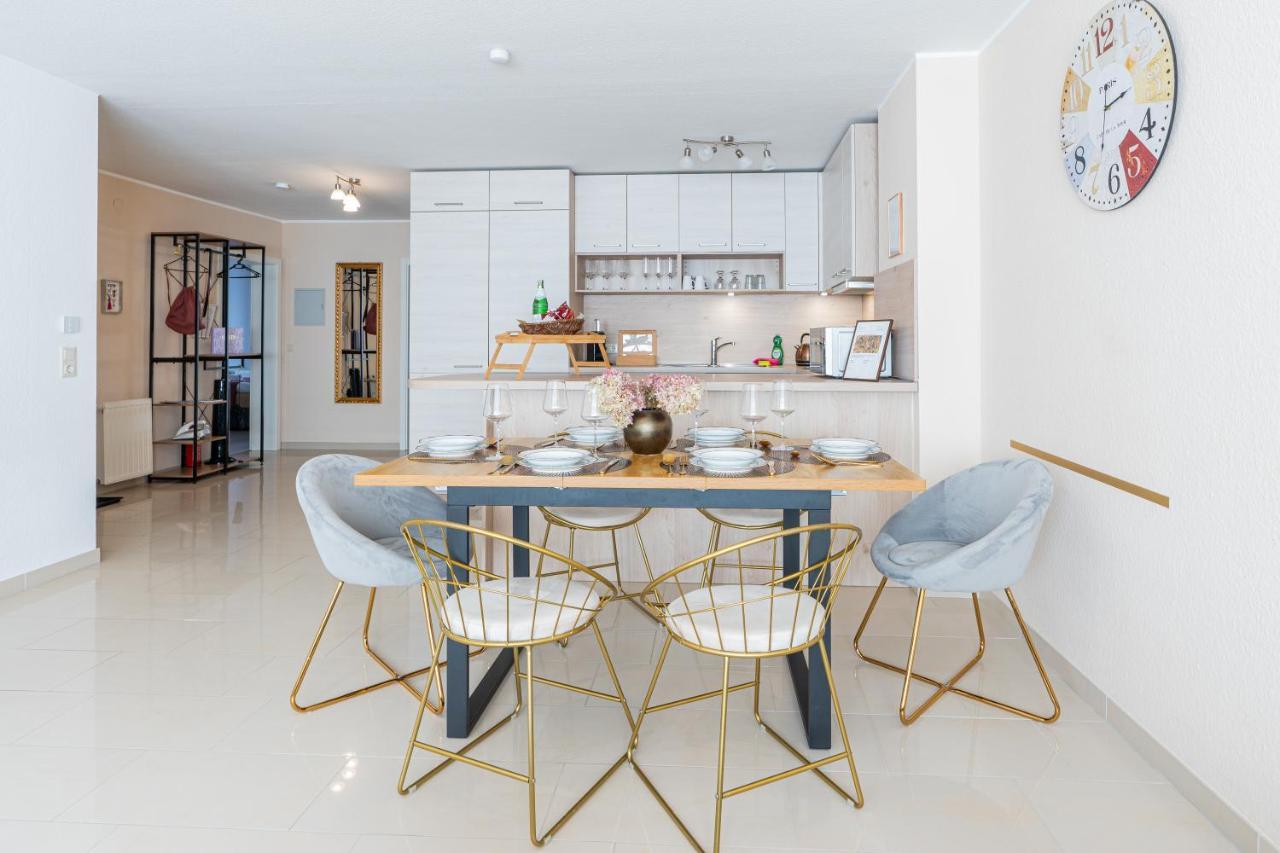 Golden Design Apartment Familie Business 6 Pers Buero Fitnessecke Naehe Messe Dus 1000 Mbit 뒤스부르크 외부 사진